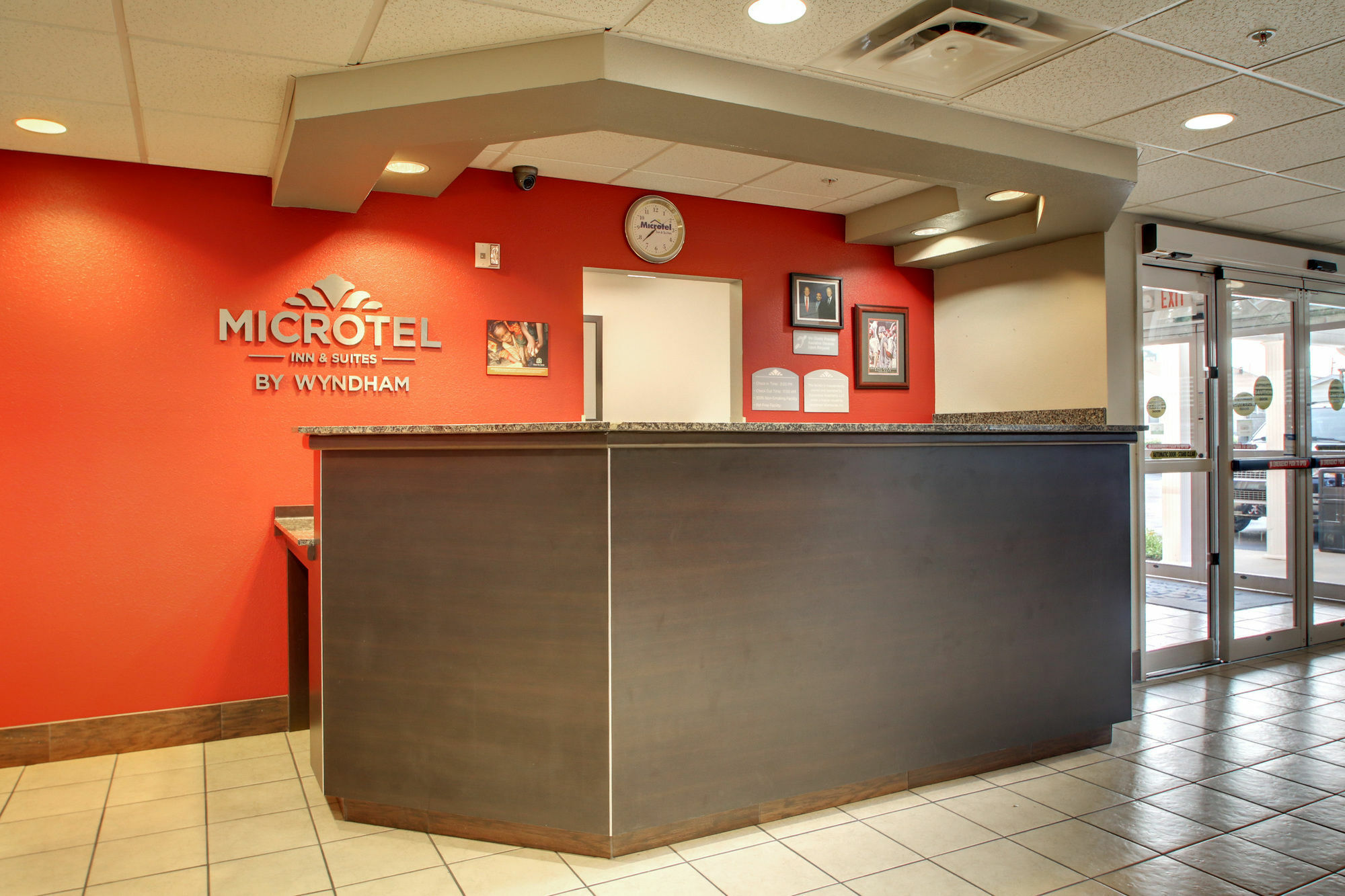 Microtel Inn & Suites By Wyndham Tuscaloosa Eksteriør bilde
