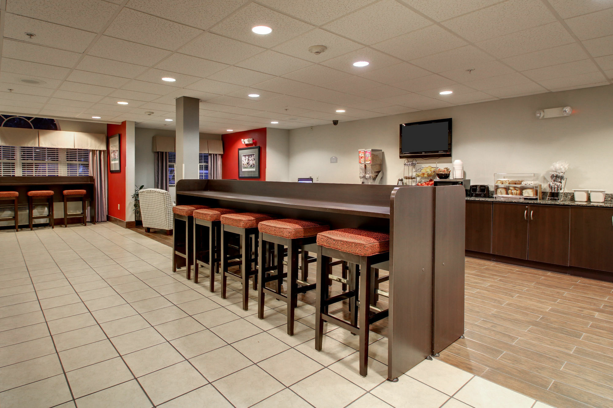 Microtel Inn & Suites By Wyndham Tuscaloosa Eksteriør bilde